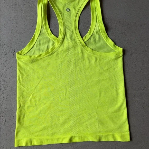 Lululemon swiftly tech racerback set - Picture 4 of 7